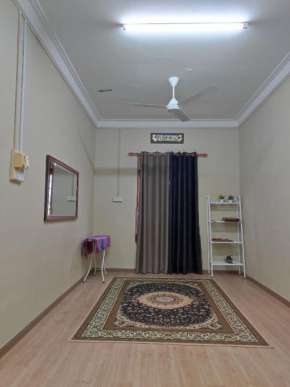 Kubang Kerian DECO HOMESTAY 3Bedroom2Bathroom Aircond Wifi